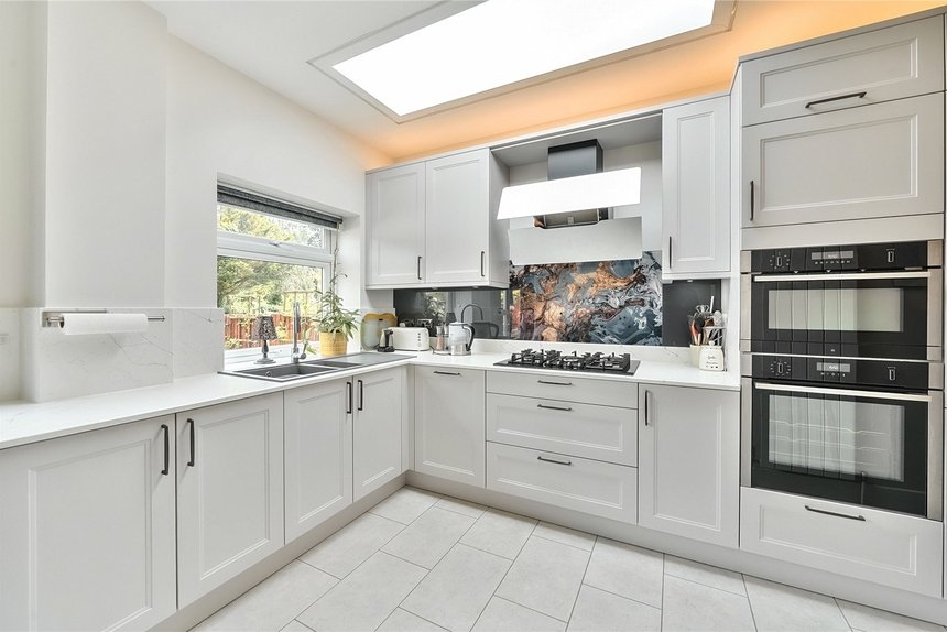 under offer fernbrook drive london 35032 - Gibbs Gillespie