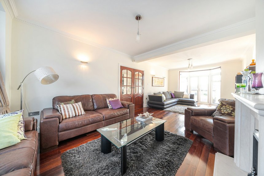 under offer st. margarets road london 35064 - Gibbs Gillespie