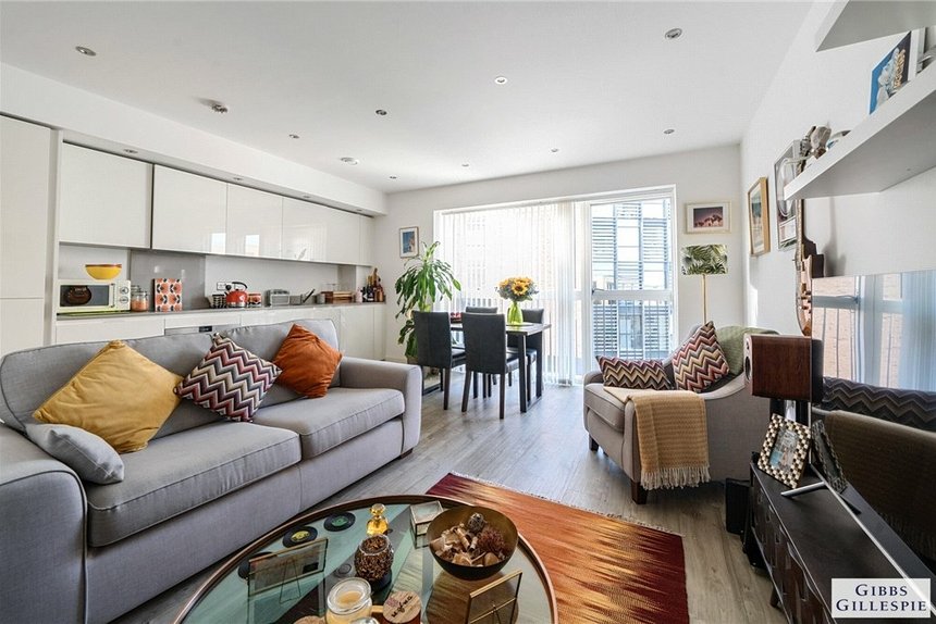 for sale baldwin court london 35066 - Gibbs Gillespie