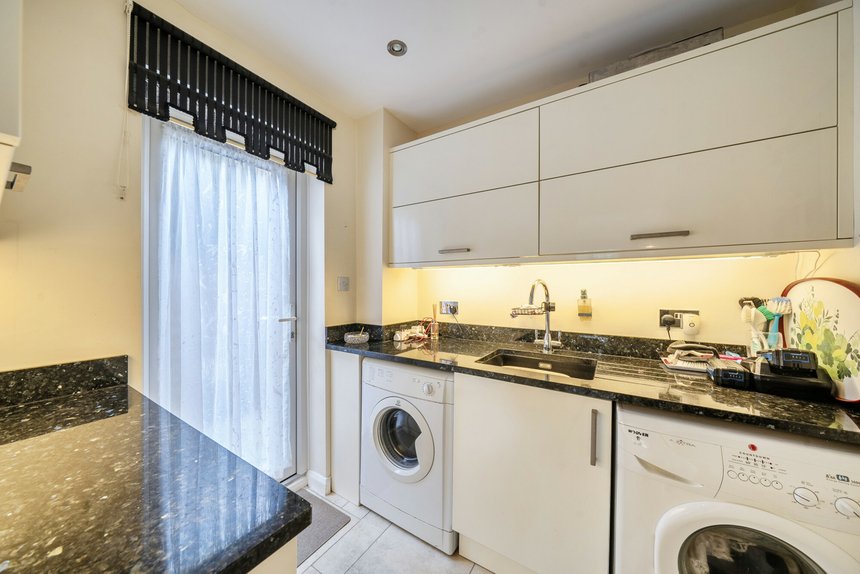 for sale lower plantation london 35069 - Gibbs Gillespie