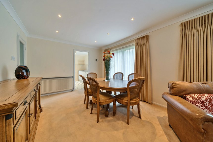 for sale elgin drive london 35078 - Gibbs Gillespie