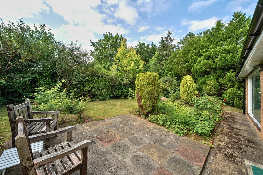 for sale elgin drive london 35078 - Gibbs Gillespie