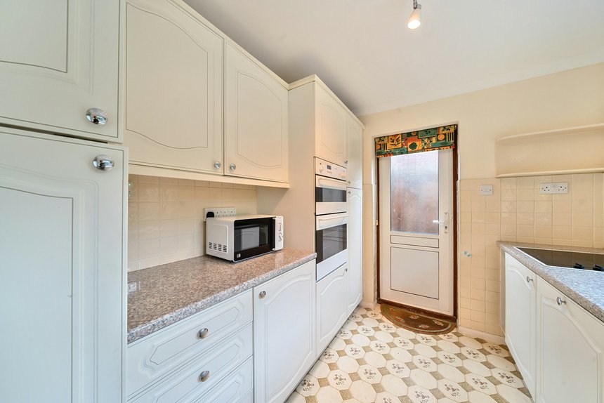 for sale elgin drive london 35078 - Gibbs Gillespie