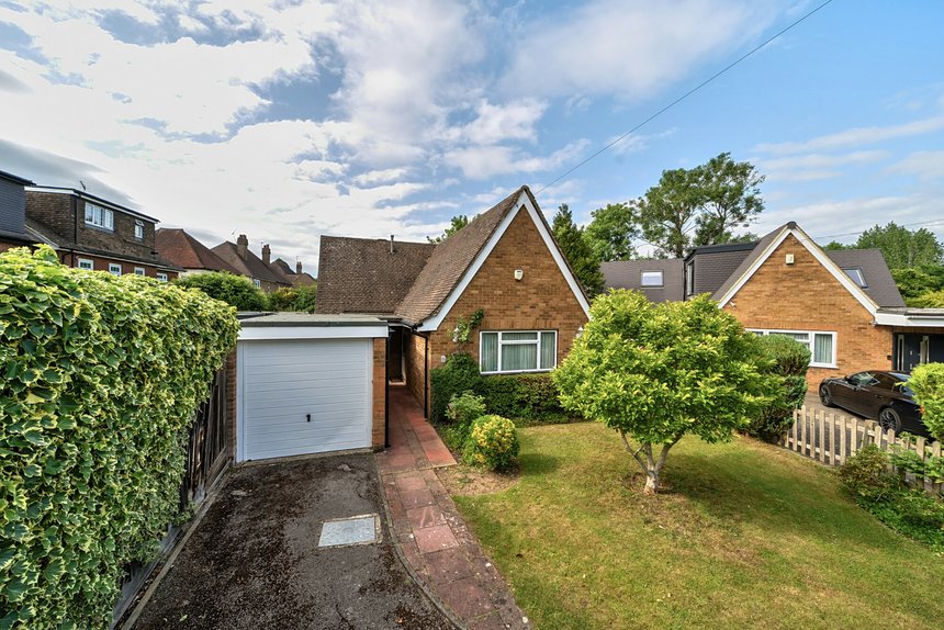 for sale elgin drive london 35078 - Gibbs Gillespie