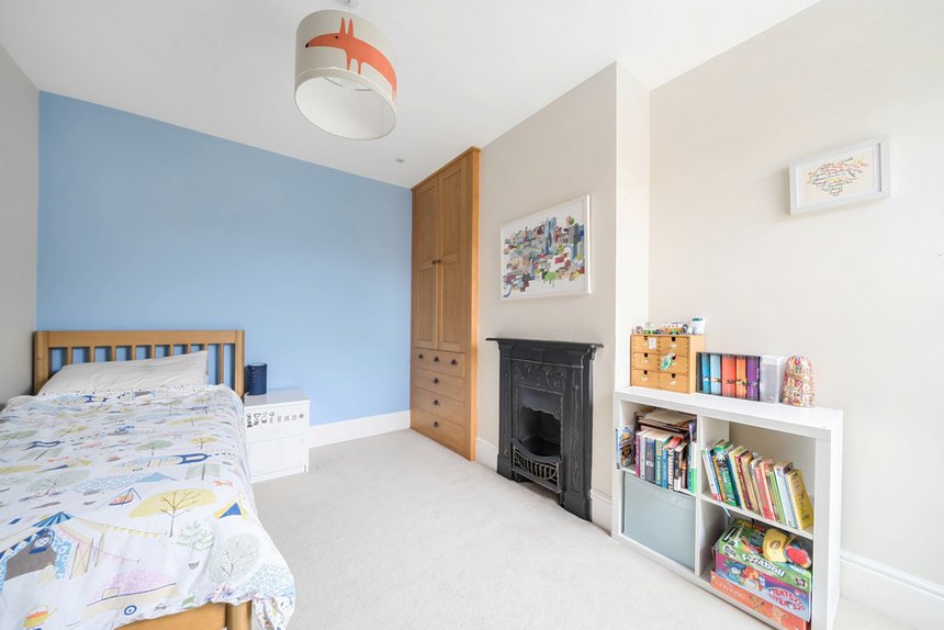 for sale mildred avenue london 35083 - Gibbs Gillespie