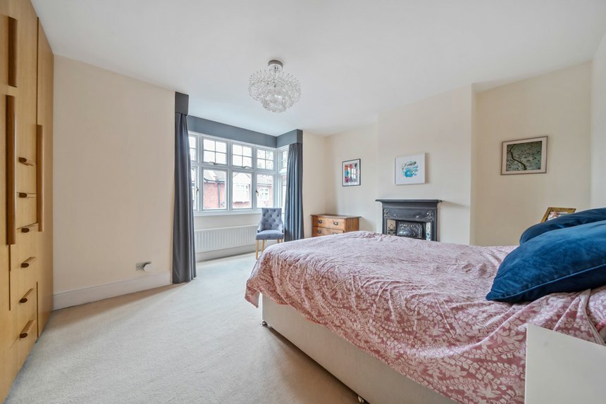 for sale mildred avenue london 35083 - Gibbs Gillespie