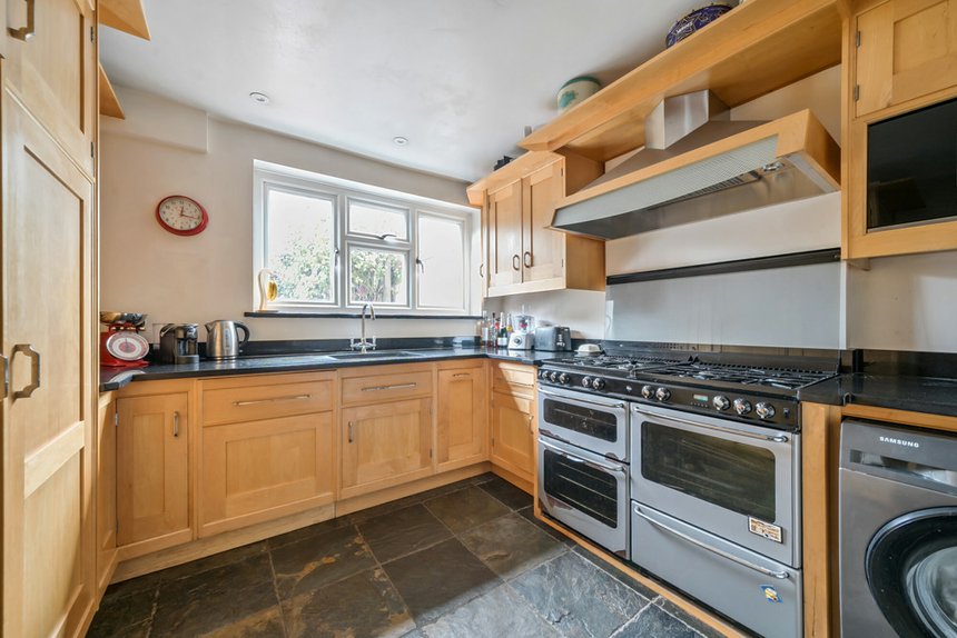 for sale mildred avenue london 35083 - Gibbs Gillespie