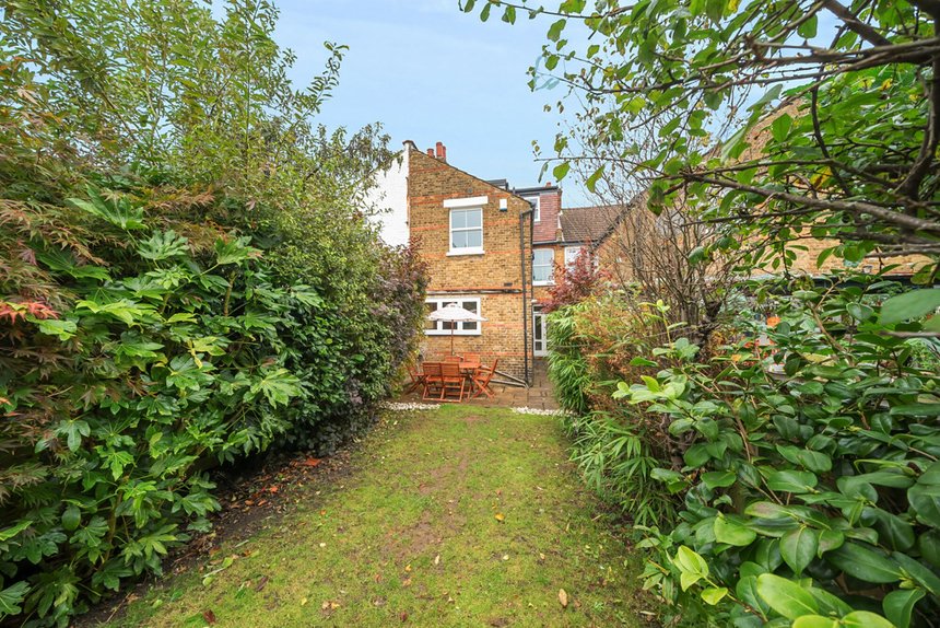 for sale mildred avenue london 35083 - Gibbs Gillespie