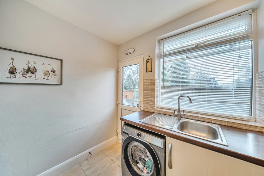 for sale valley close london 35158 - Gibbs Gillespie