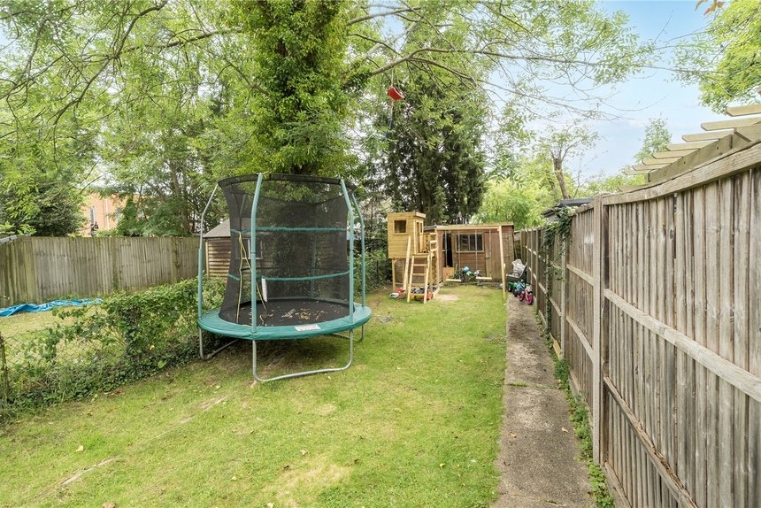 for sale valley close london 35158 - Gibbs Gillespie