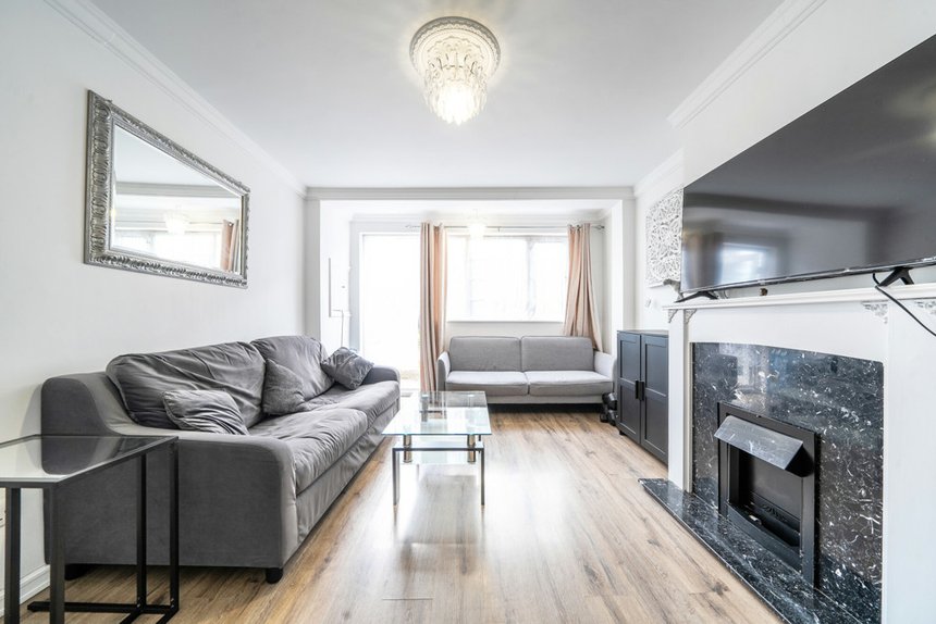 under offer the heights london 35378 - Gibbs Gillespie