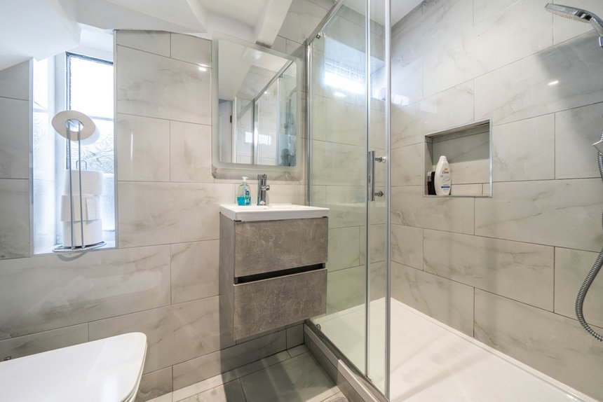 under offer the heights london 35378 - Gibbs Gillespie