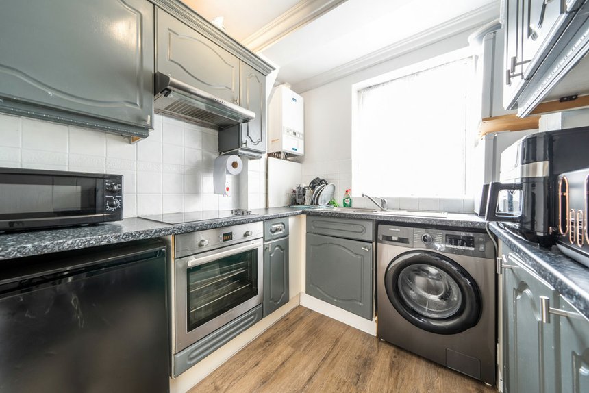 under offer the heights london 35378 - Gibbs Gillespie