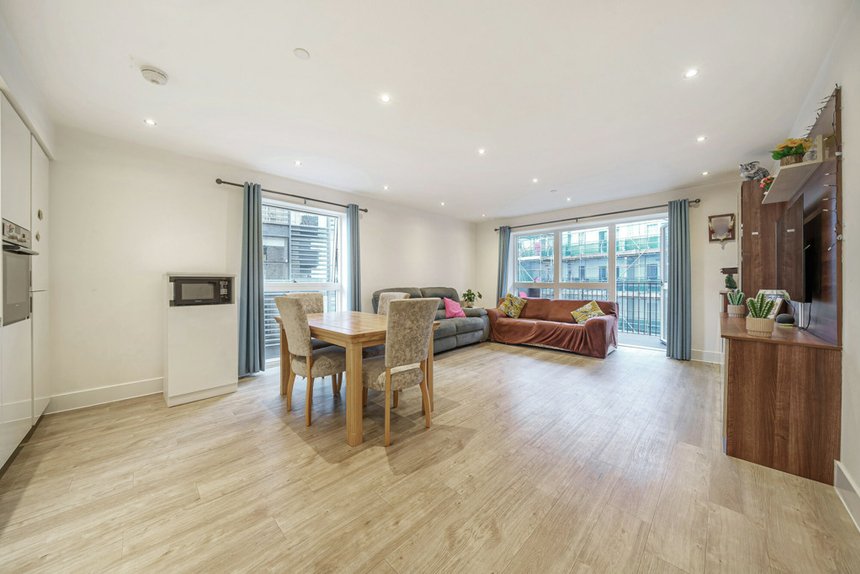 for sale masters court london 35405 - Gibbs Gillespie