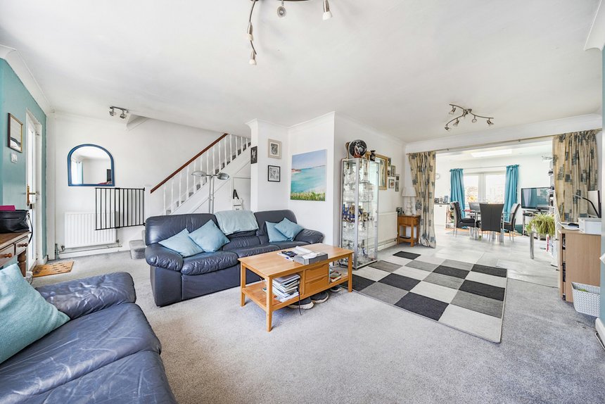 under offer old ruislip road london 35417 - Gibbs Gillespie