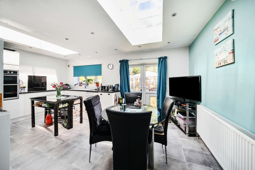 under offer old ruislip road london 35417 - Gibbs Gillespie