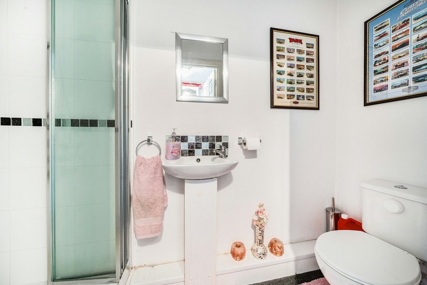 under offer old ruislip road london 35417 - Gibbs Gillespie
