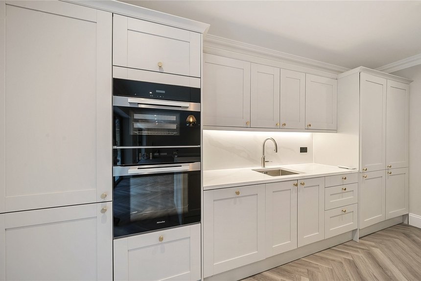 under offer merry hill close london 35438 - Gibbs Gillespie