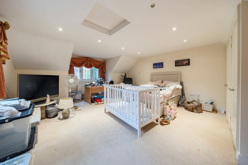 for sale howards wood drive london 35521 - Gibbs Gillespie
