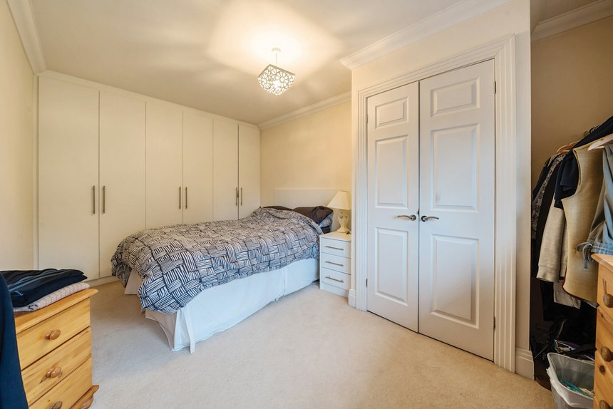 for sale howards wood drive london 35521 - Gibbs Gillespie