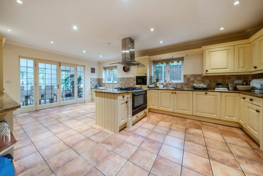 for sale howards wood drive london 35521 - Gibbs Gillespie