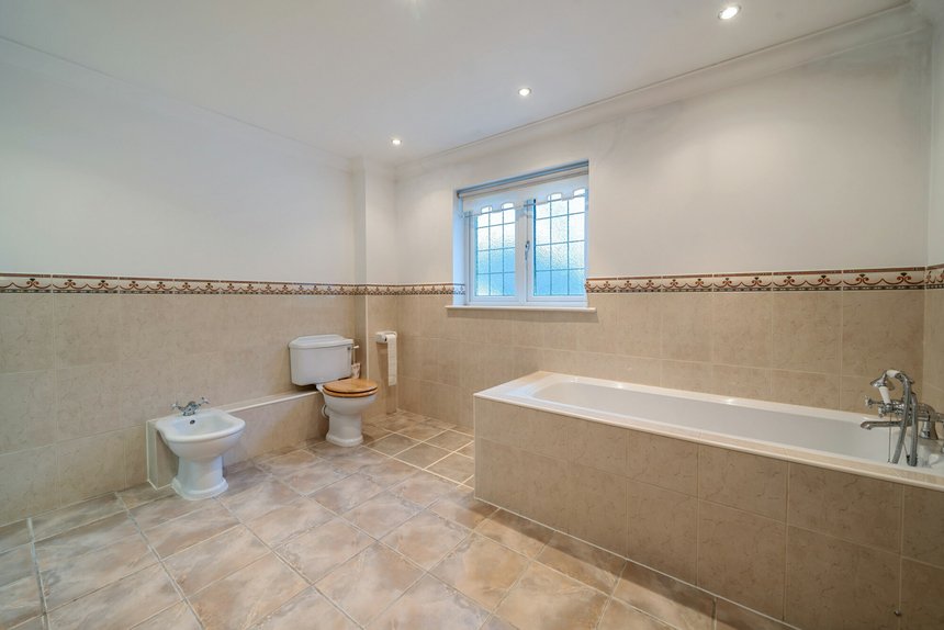 for sale howards wood drive london 35521 - Gibbs Gillespie