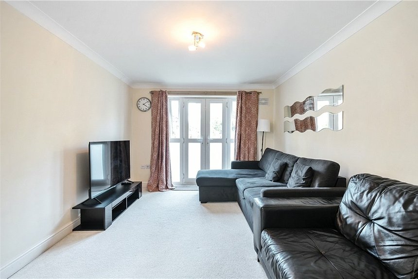 for sale periwood crescent london 35530 - Gibbs Gillespie