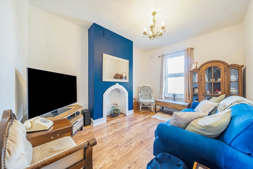 sold myddleton road london 35550 - Gibbs Gillespie