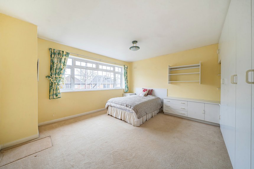 for sale dearne close london 35571 - Gibbs Gillespie