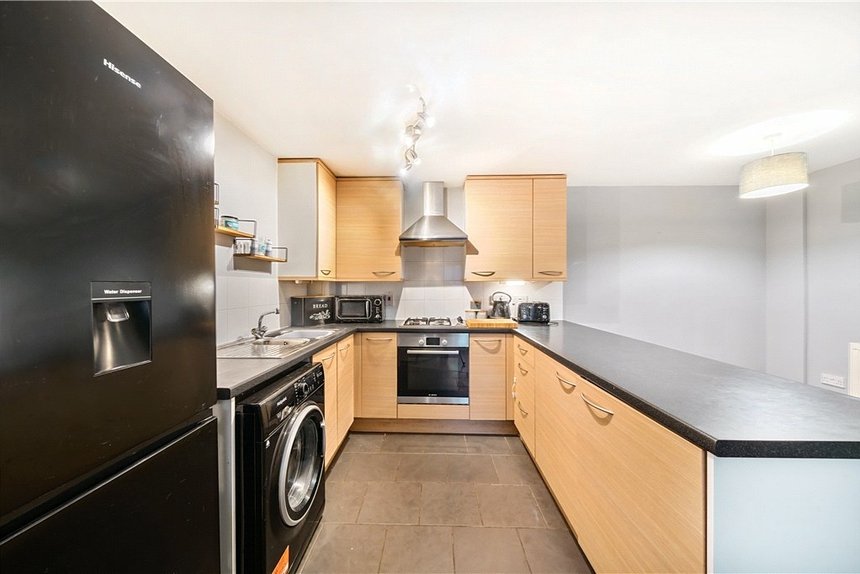 for sale capel crescent london 35640 - Gibbs Gillespie