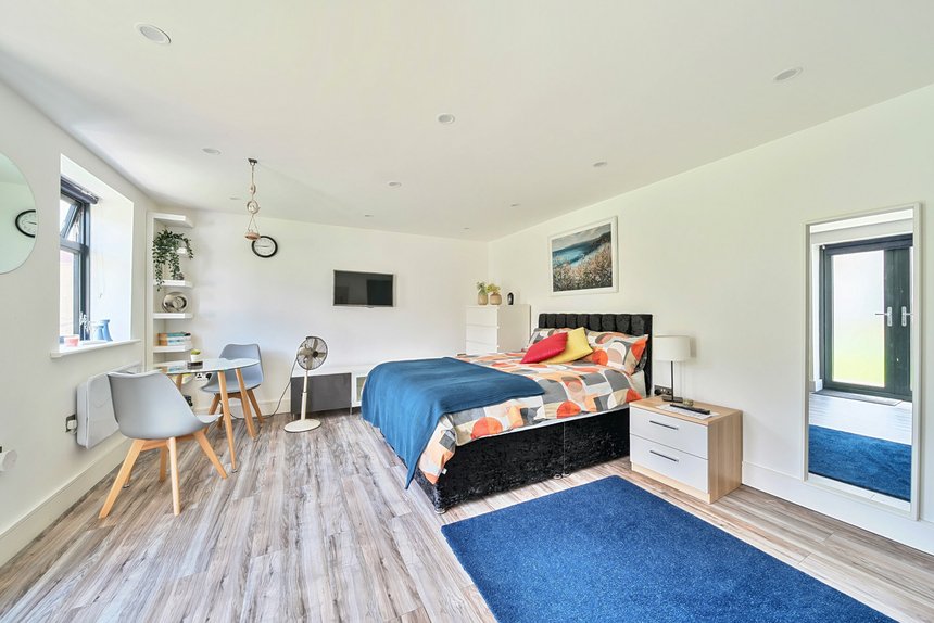 for sale kings way london 35717 - Gibbs Gillespie