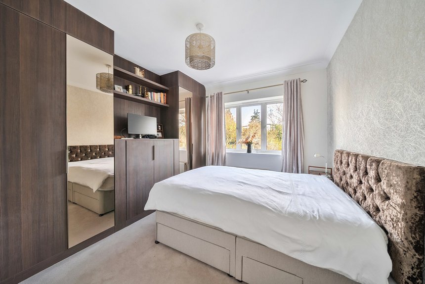 for sale wellington road london 35718 - Gibbs Gillespie