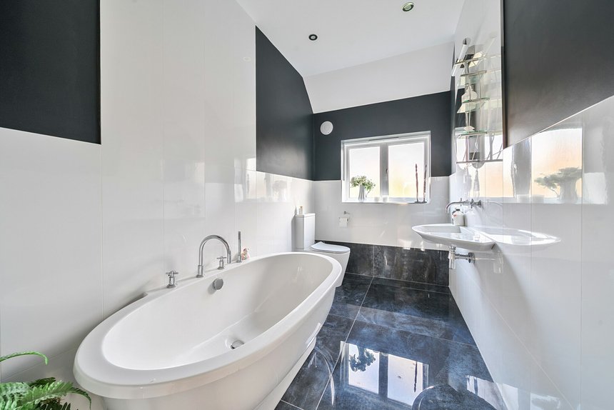 for sale wellington road london 35718 - Gibbs Gillespie