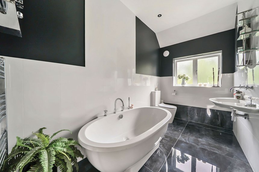 for sale wellington road london 35718 - Gibbs Gillespie