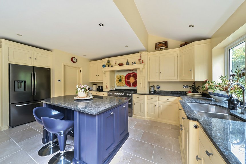 for sale wellington road london 35718 - Gibbs Gillespie