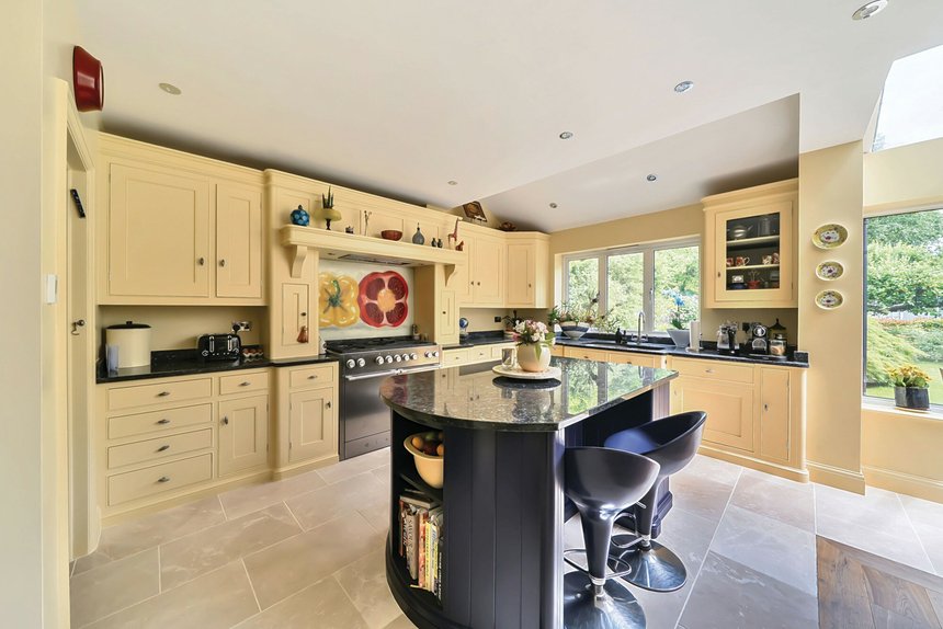 for sale wellington road london 35718 - Gibbs Gillespie
