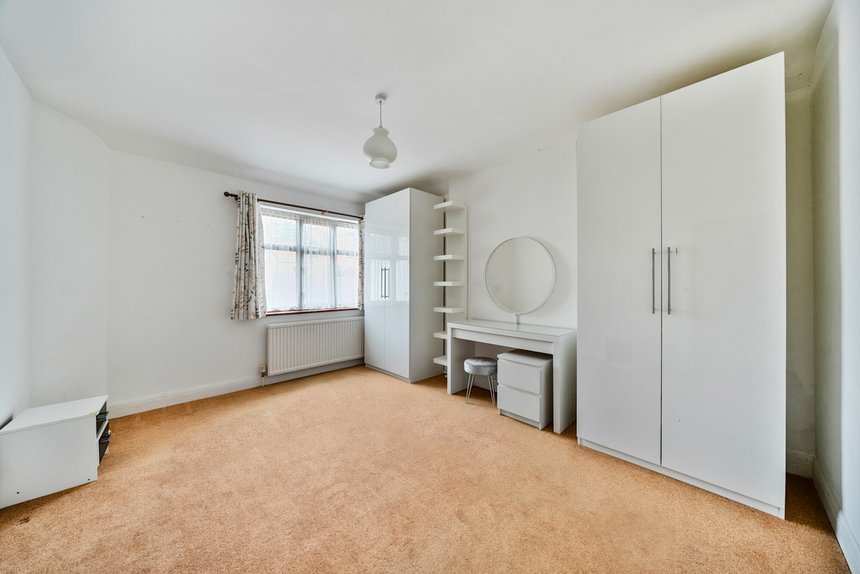 sold downs avenue london 35726 - Gibbs Gillespie