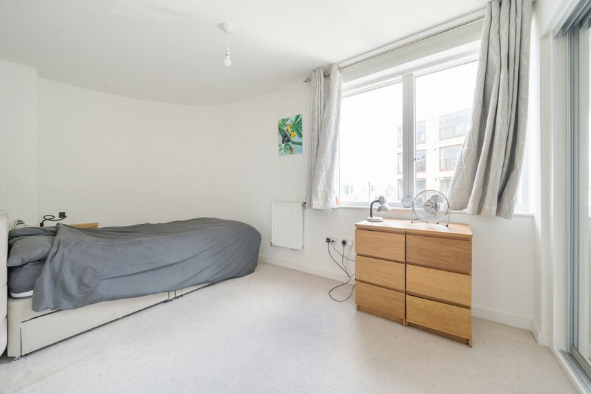 for sale kenneth way london 35773 - Gibbs Gillespie