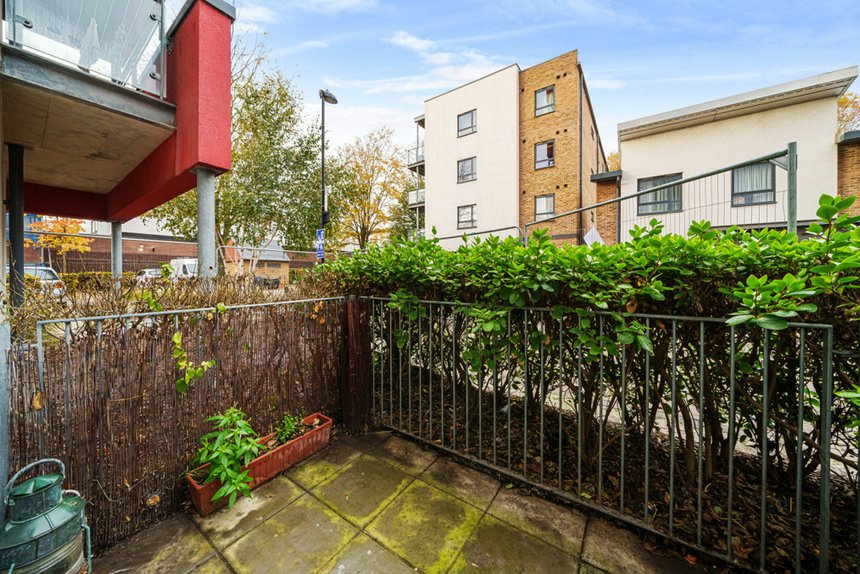 for sale stanley road london 35780 - Gibbs Gillespie