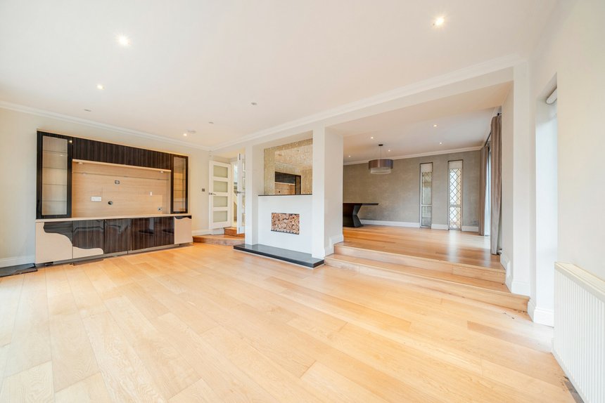 under offer dearne close london 35790 - Gibbs Gillespie