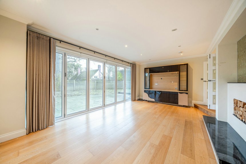 under offer dearne close london 35790 - Gibbs Gillespie