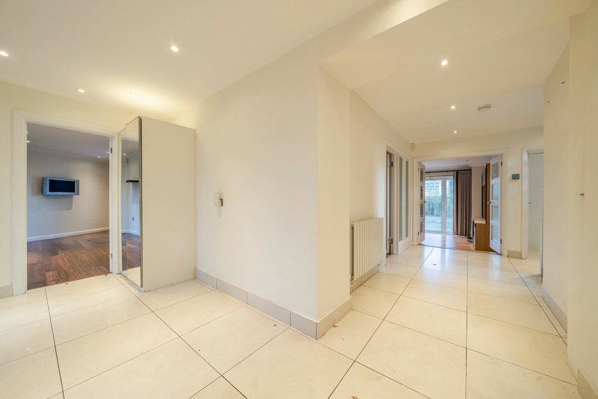 under offer dearne close london 35790 - Gibbs Gillespie