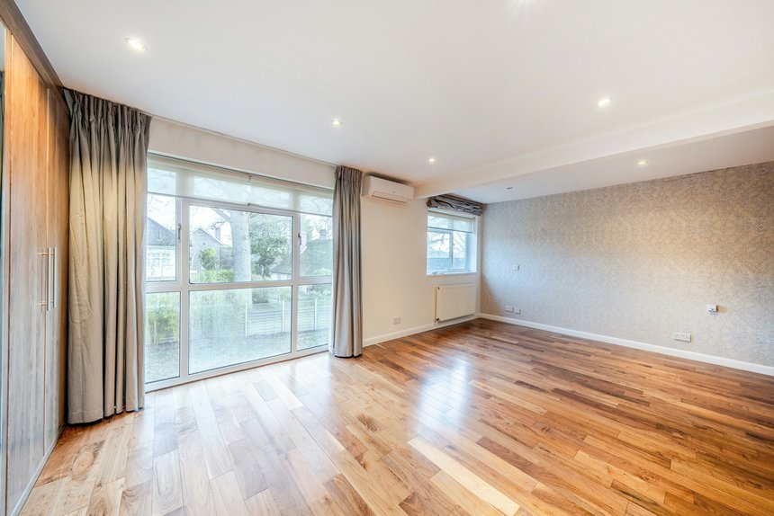 under offer dearne close london 35790 - Gibbs Gillespie