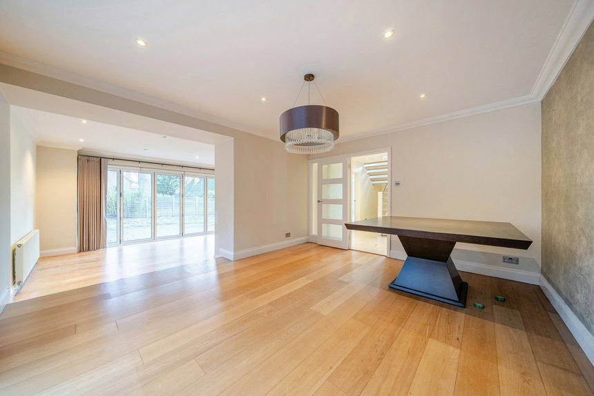 under offer dearne close london 35790 - Gibbs Gillespie