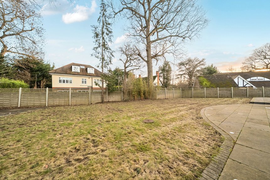 under offer dearne close london 35790 - Gibbs Gillespie