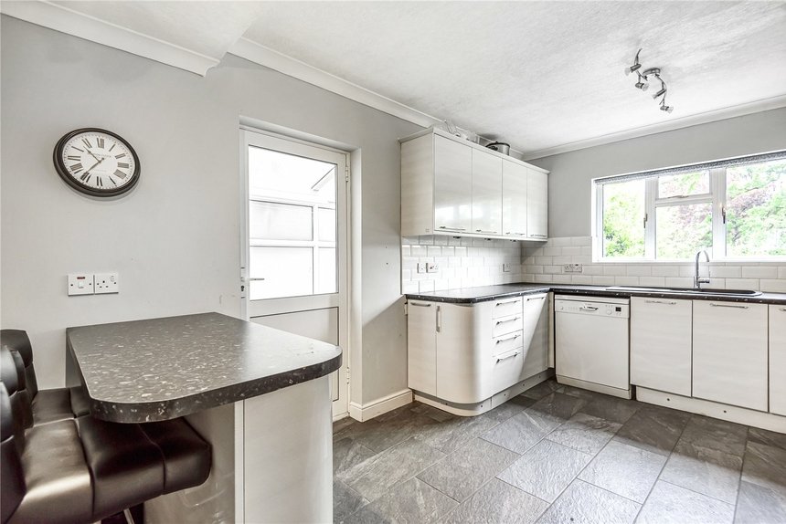 under offer broadwood avenue london 35812 - Gibbs Gillespie