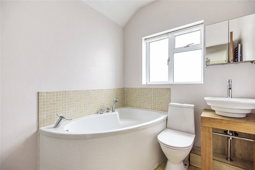 under offer broadwood avenue london 35812 - Gibbs Gillespie