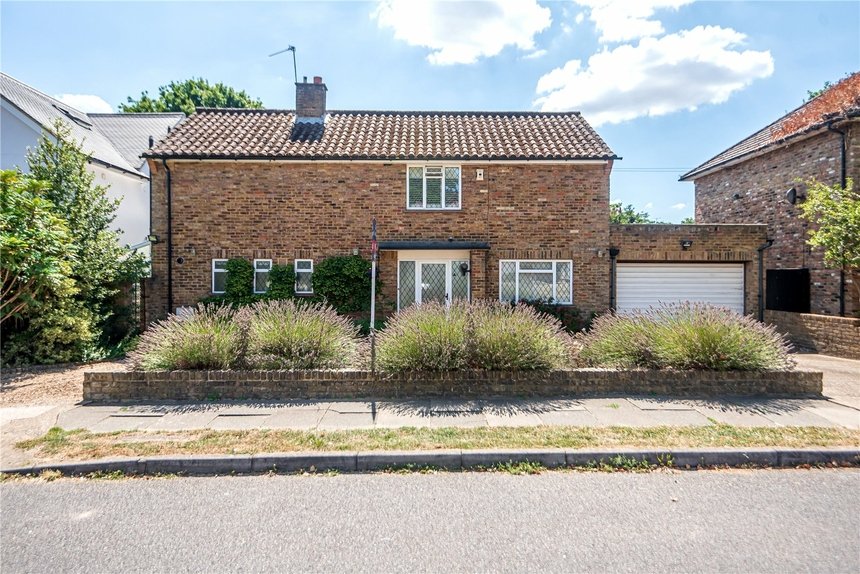 under offer broadwood avenue london 35812 - Gibbs Gillespie