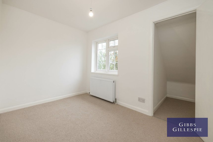 let agreed 157a london 35823 - Gibbs Gillespie