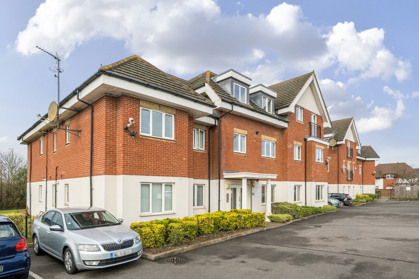 for sale west end road london 35830 - Gibbs Gillespie